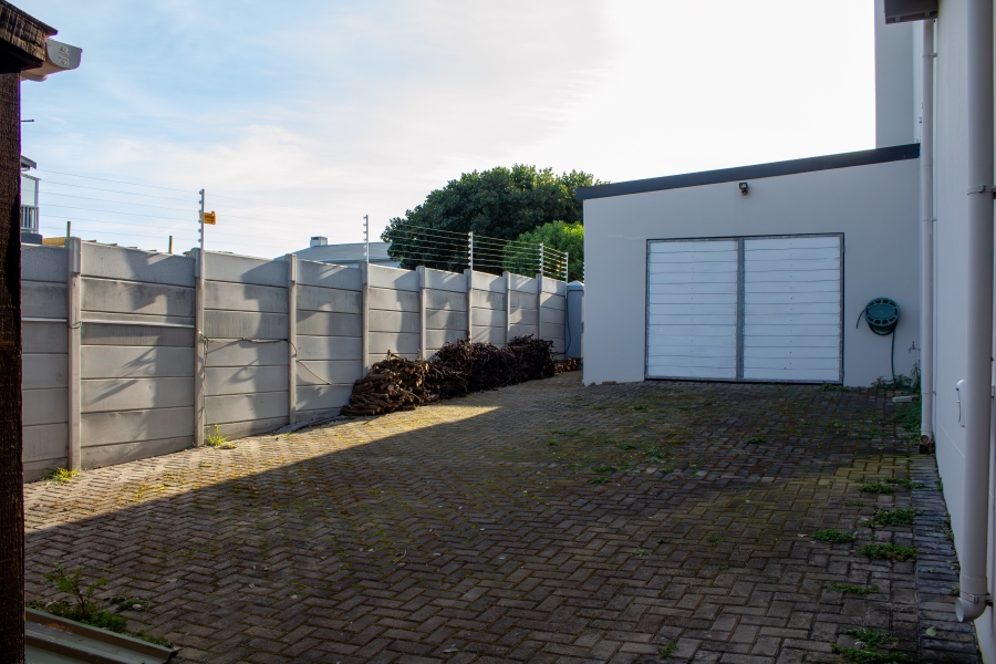 3 Bedroom Property for Sale in De Kelders Western Cape